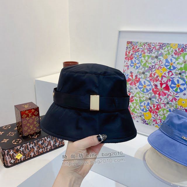 Dior新品女士帽子 迪奧緞面高級優雅漁夫帽遮陽帽  mm1601